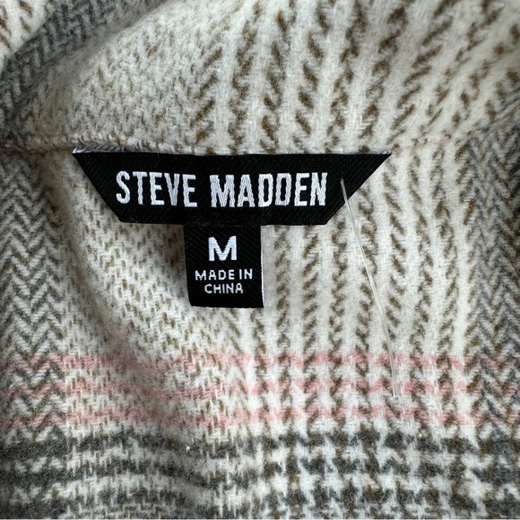 Steve Madden NWOT High Noon Cozy Gray Pink Plaid Flannel Sherpa Shacket Medium - Picture 8 of 10